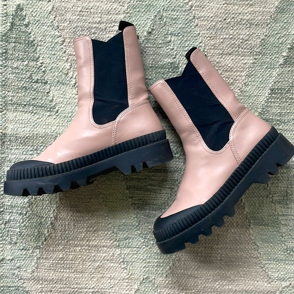 Noize Vegan Leather Morgan All Weather Boots in Nude Sz 9 / 39